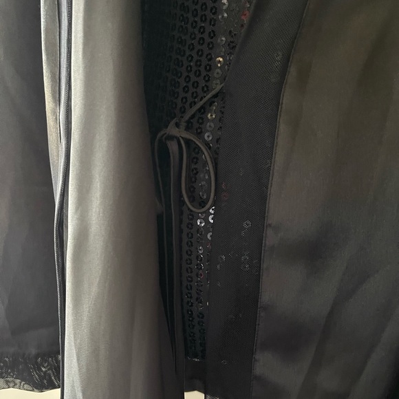 La Vie En Rose 🌹 Black Satiny Mesh Trim Robe Size S/M - Picture 5 of 11